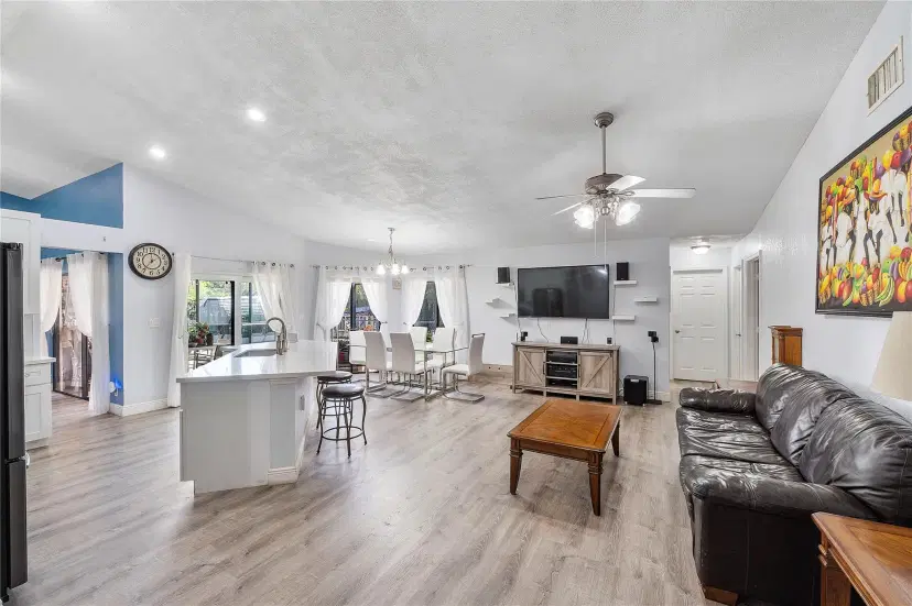 Picture of 5197 NW 58Th Ter, Coral Springs FL 33067