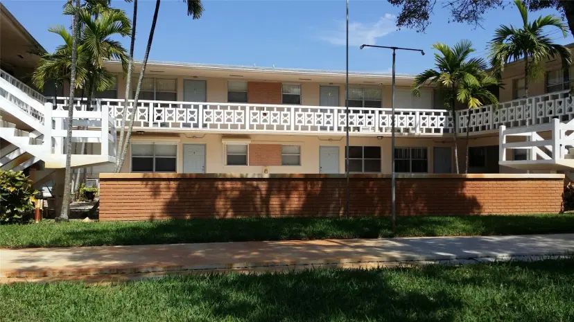 Picture of 3501 Van Buren St 3, Hollywood FL 33021