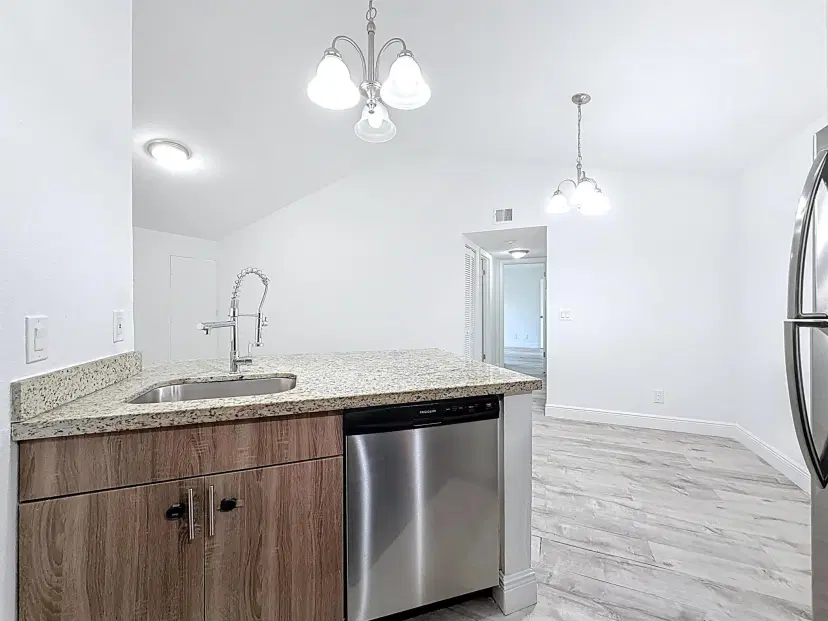 Picture of 595 Vista Isles Drive 1926, Sunrise FL 33325