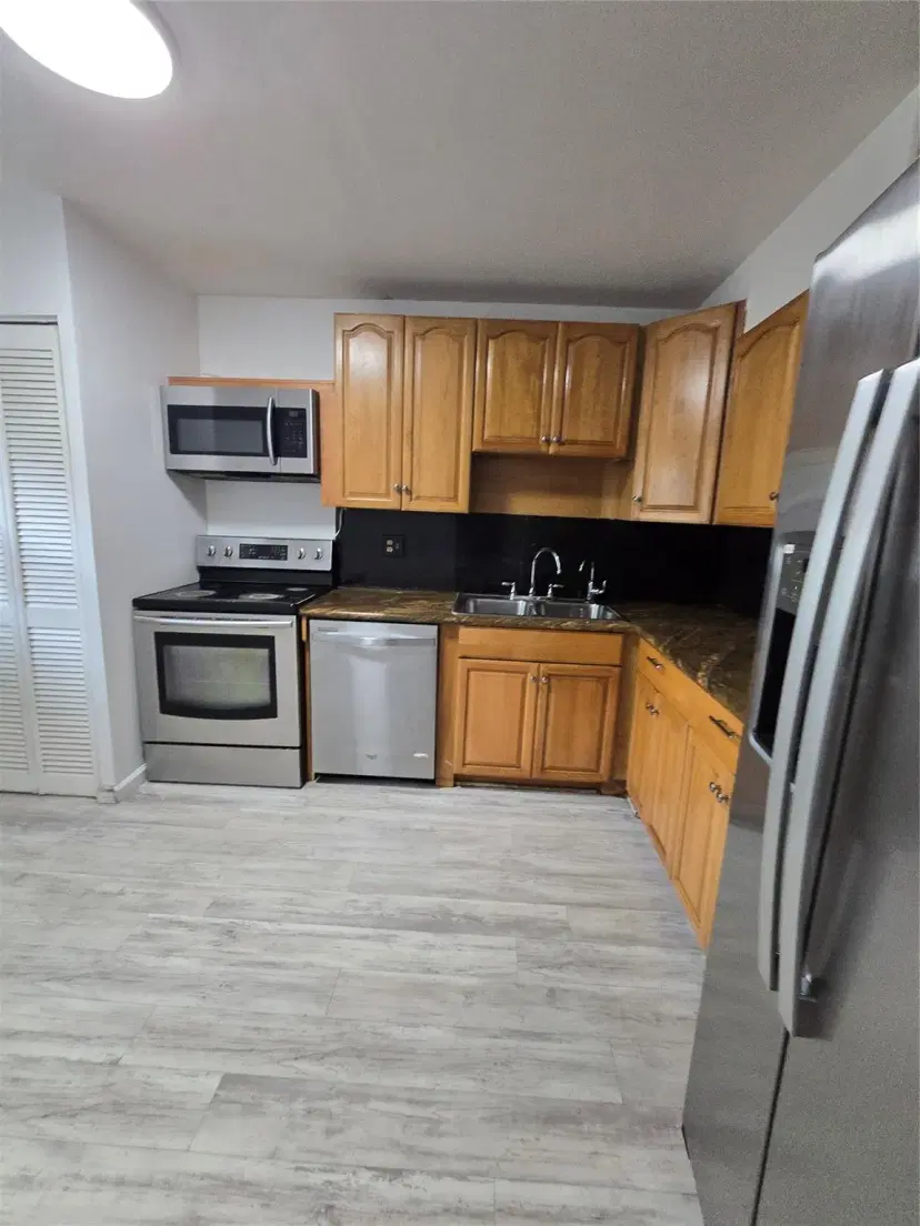 Picture of 2850 Forest Hills Blvd 114, Coral Springs FL 33065