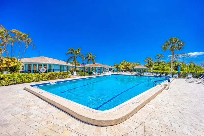 Picture of 1501 NE 13Th Terrace H-9, Jensen Beach FL 34957