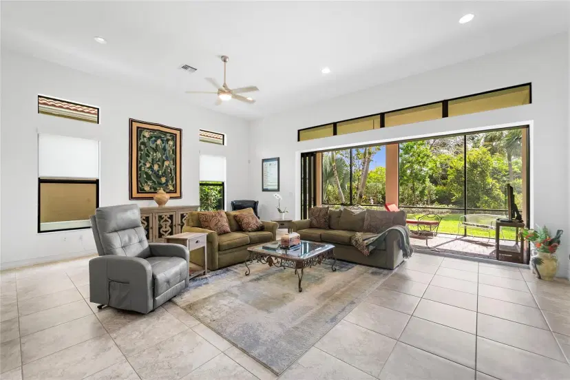 Picture of 9088 E Leon Cir, Pompano Beach FL 33076