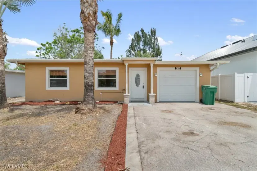 Picture of 853 95Th Ave N, Naples FL 34108