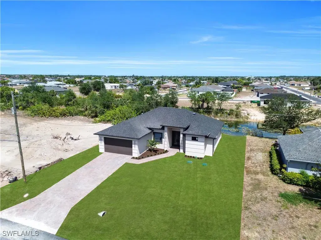 Picture of 903 NE 23Rd St, Cape Coral, FL 33909