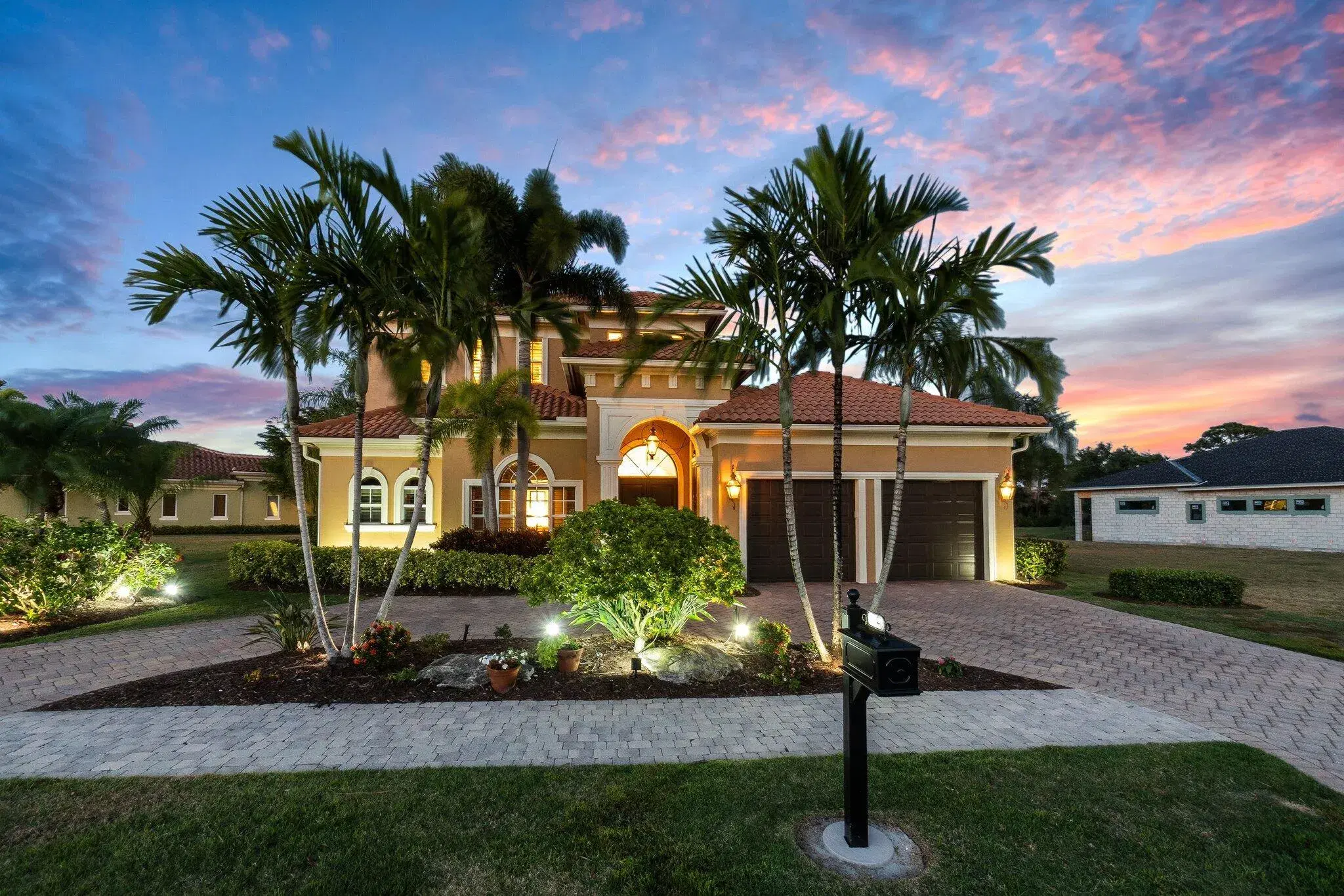 Picture of 113 SE Via Verona, Port St Lucie, FL 34984