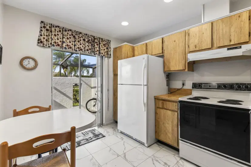 Picture of 5834 Moss Court 8, Fort Pierce FL 34982