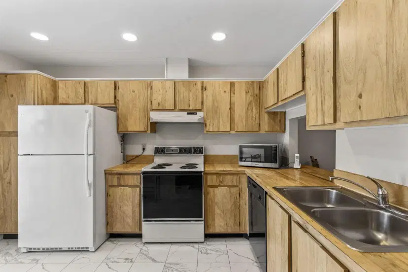 Picture of 5834 Moss Court 8, Fort Pierce FL 34982