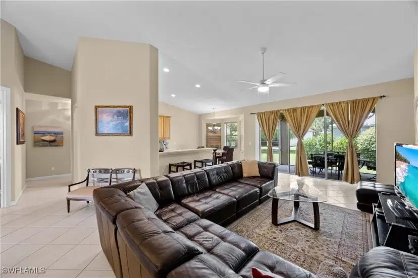 Picture of 3919 Aurora Ct, Naples FL 34116