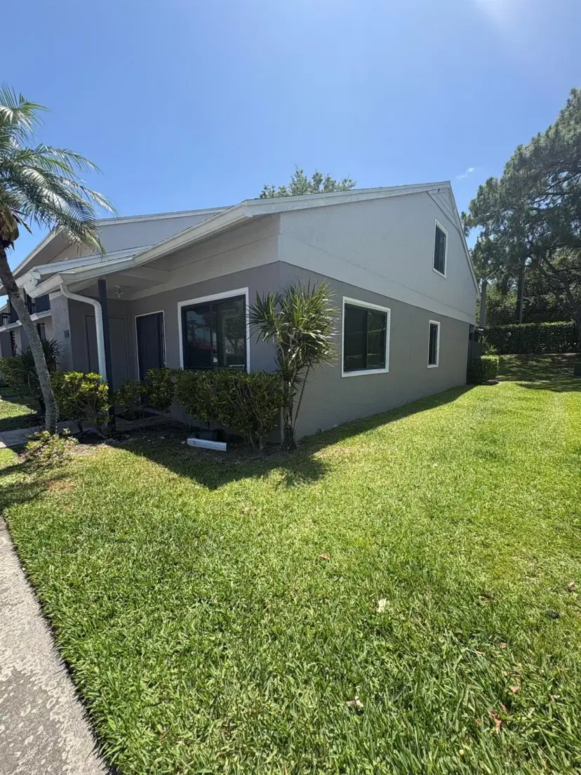 Picture of 401 Shoreview Drive Drive, Greenacres FL 33463