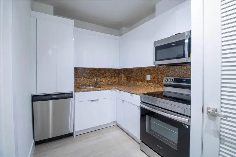 Picture of 2424 SE 17Th St 305B, Fort Lauderdale FL 33316
