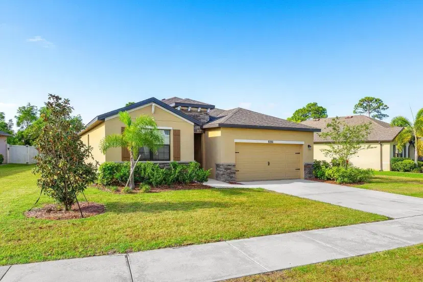 Picture of 6056 NW Regent Street, Port St Lucie FL 34983