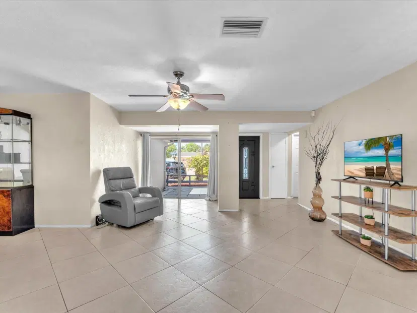 Picture of 6772 Camelia Dr, Miramar FL 33023