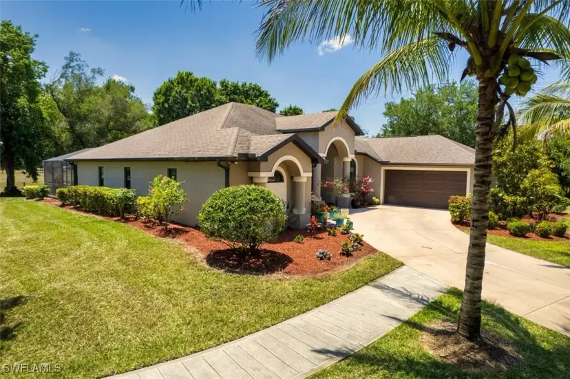 Picture of 11020 Homestead Ln, Fort Myers FL 33905