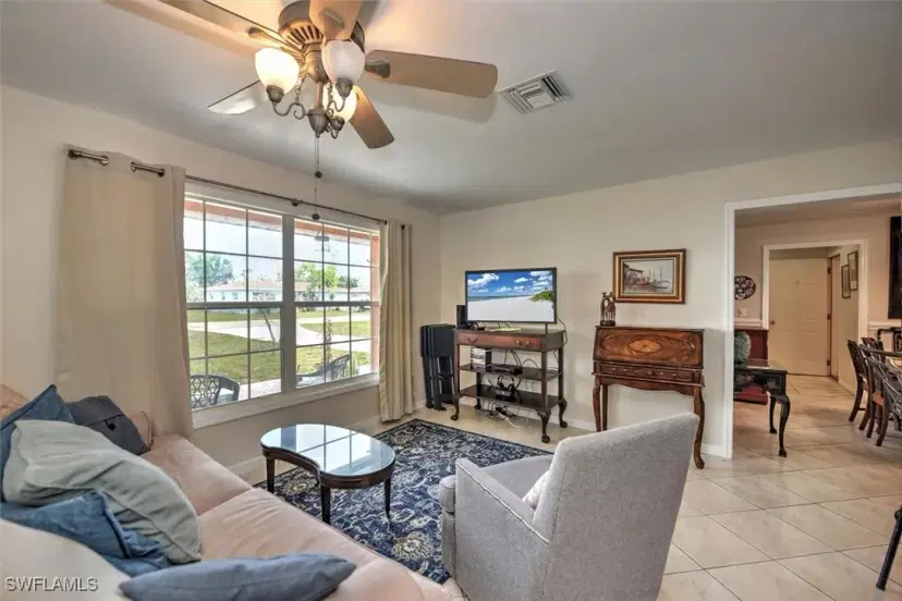 Picture of 725 Sesame Ct, Cape Coral FL 33904