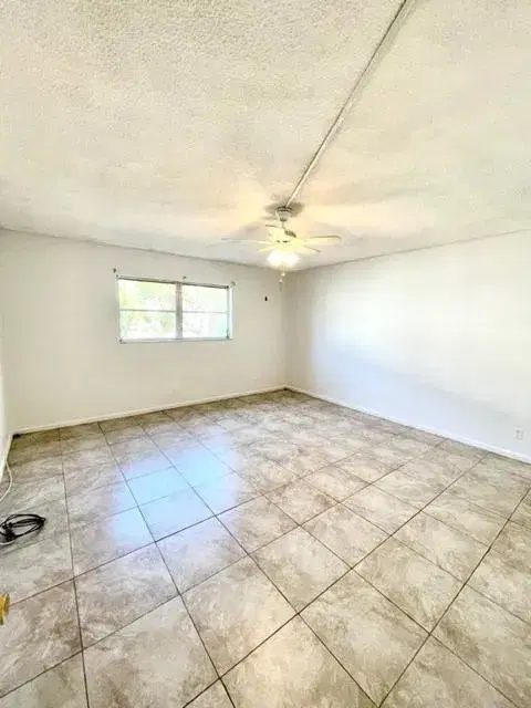 Picture of 2061 NW 47Th Ter 210, Lauderhill FL 33313