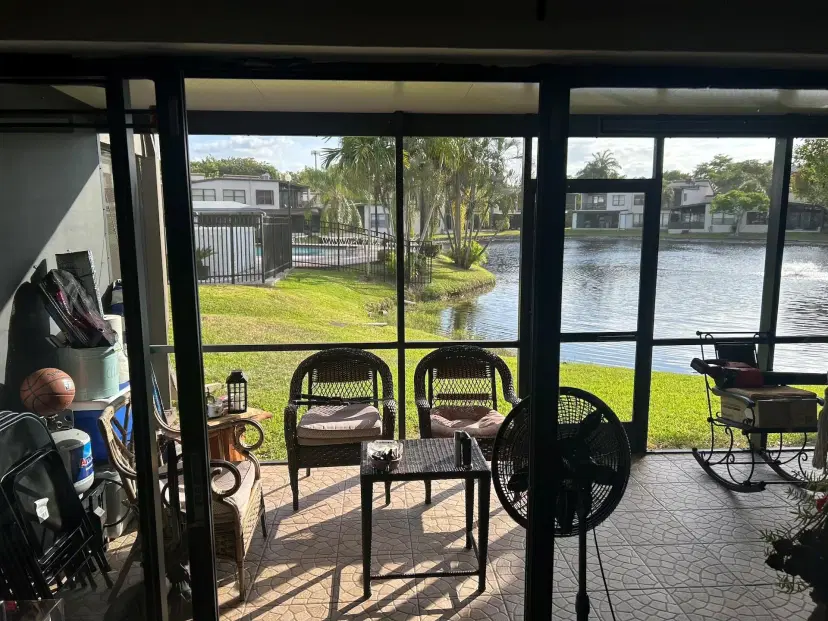 Picture of 958 Mockingbird Lane 509, Plantation FL 33324