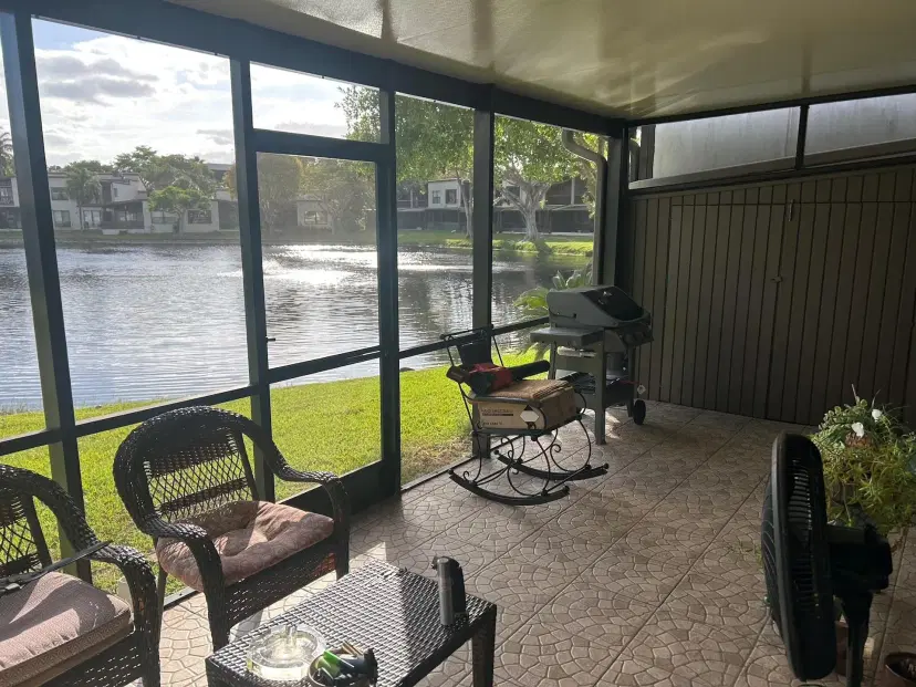 Picture of 958 Mockingbird Lane 509, Plantation FL 33324
