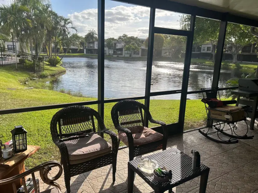 Picture of 958 Mockingbird Lane 509, Plantation FL 33324