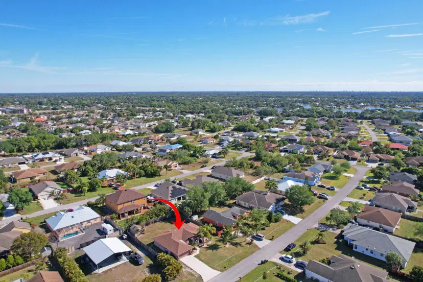 Picture of 571 SW Baoy Avenue, Port St Lucie FL 34953