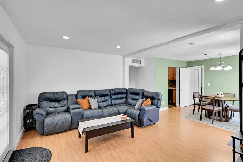 Picture of 7913 NW 71St Ave, Tamarac FL 33321