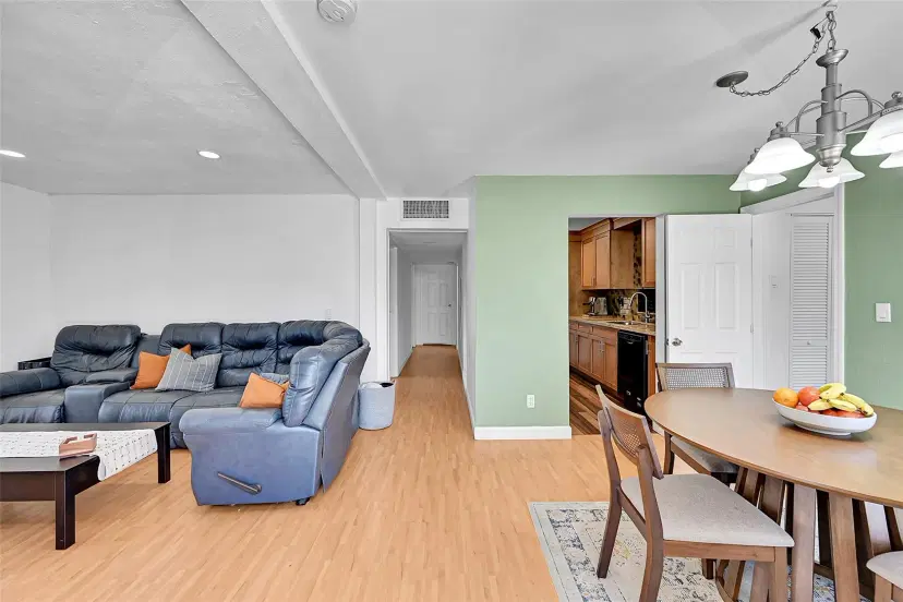 Picture of 7913 NW 71St Ave, Tamarac FL 33321