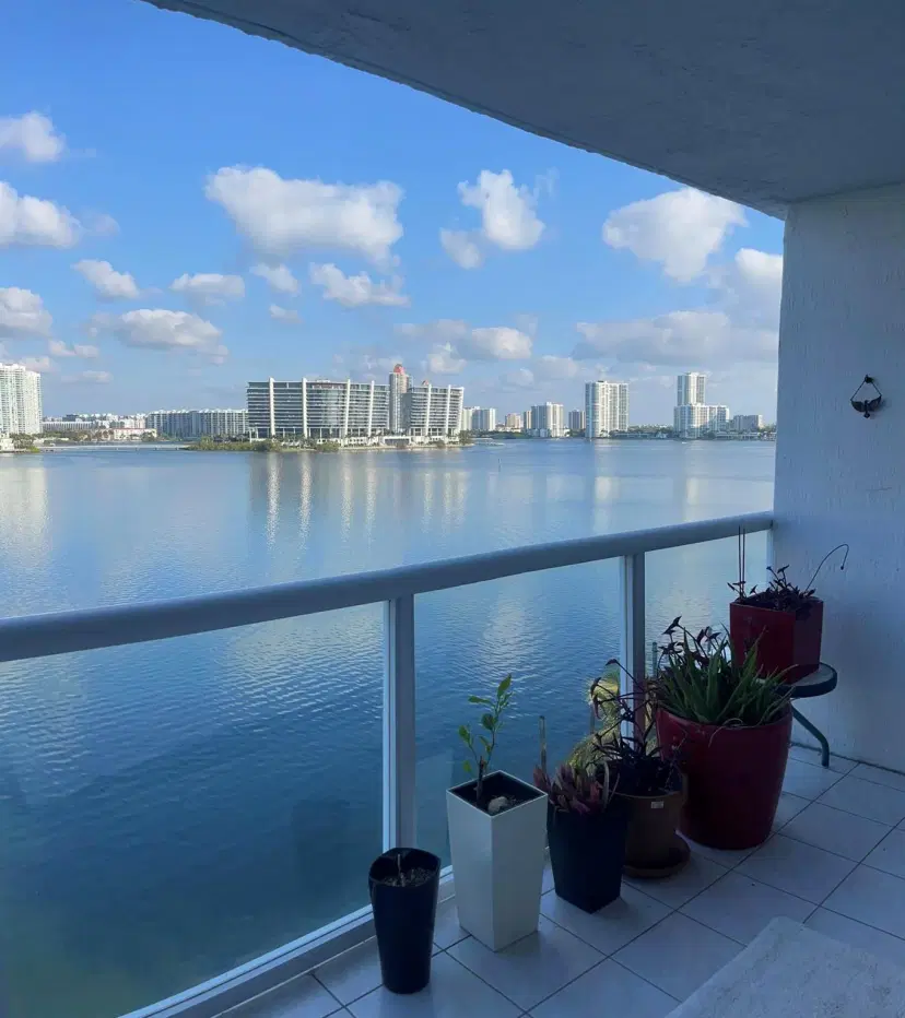 Picture of 17700 N Bay Road 702, Sunny Isles Beach FL 33160