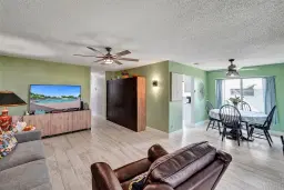 Picture of 1070 NW 85Th Terrace D72, Plantation, FL 33322