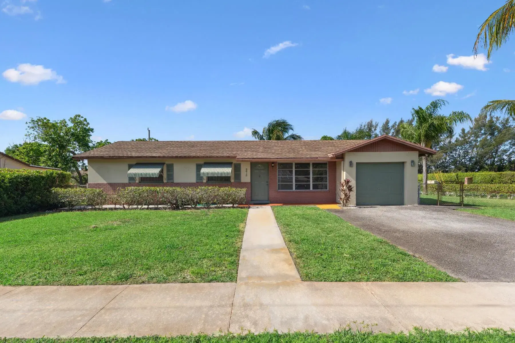 Picture of 2412 NE 2Nd Court, Boynton Beach, FL 33435