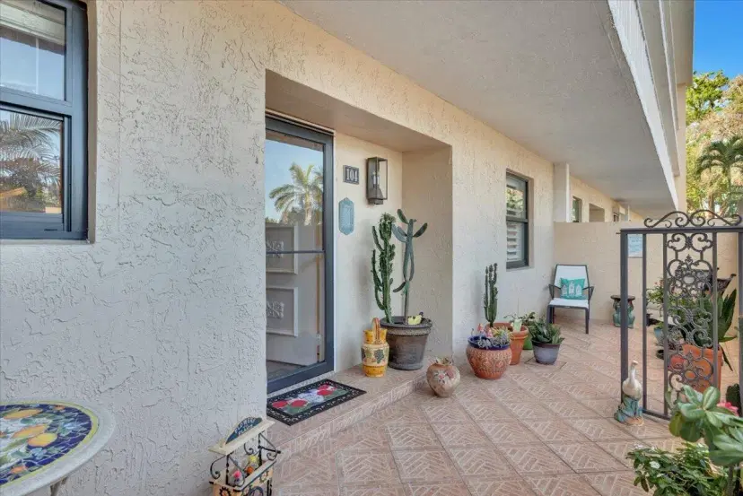 Picture of 300 N Highway A1A 104O, Jupiter FL 33477