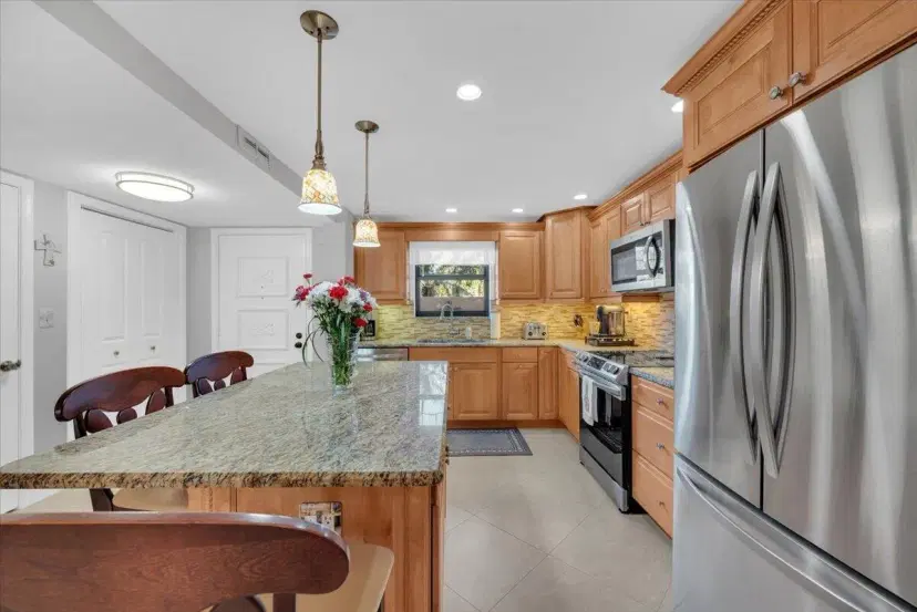 Picture of 300 N Highway A1A 104O, Jupiter FL 33477