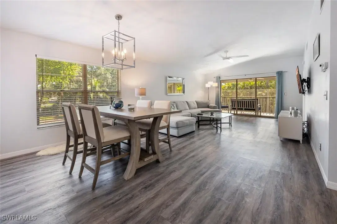 Picture of 509 Roma Ct 201, Naples, FL 34110