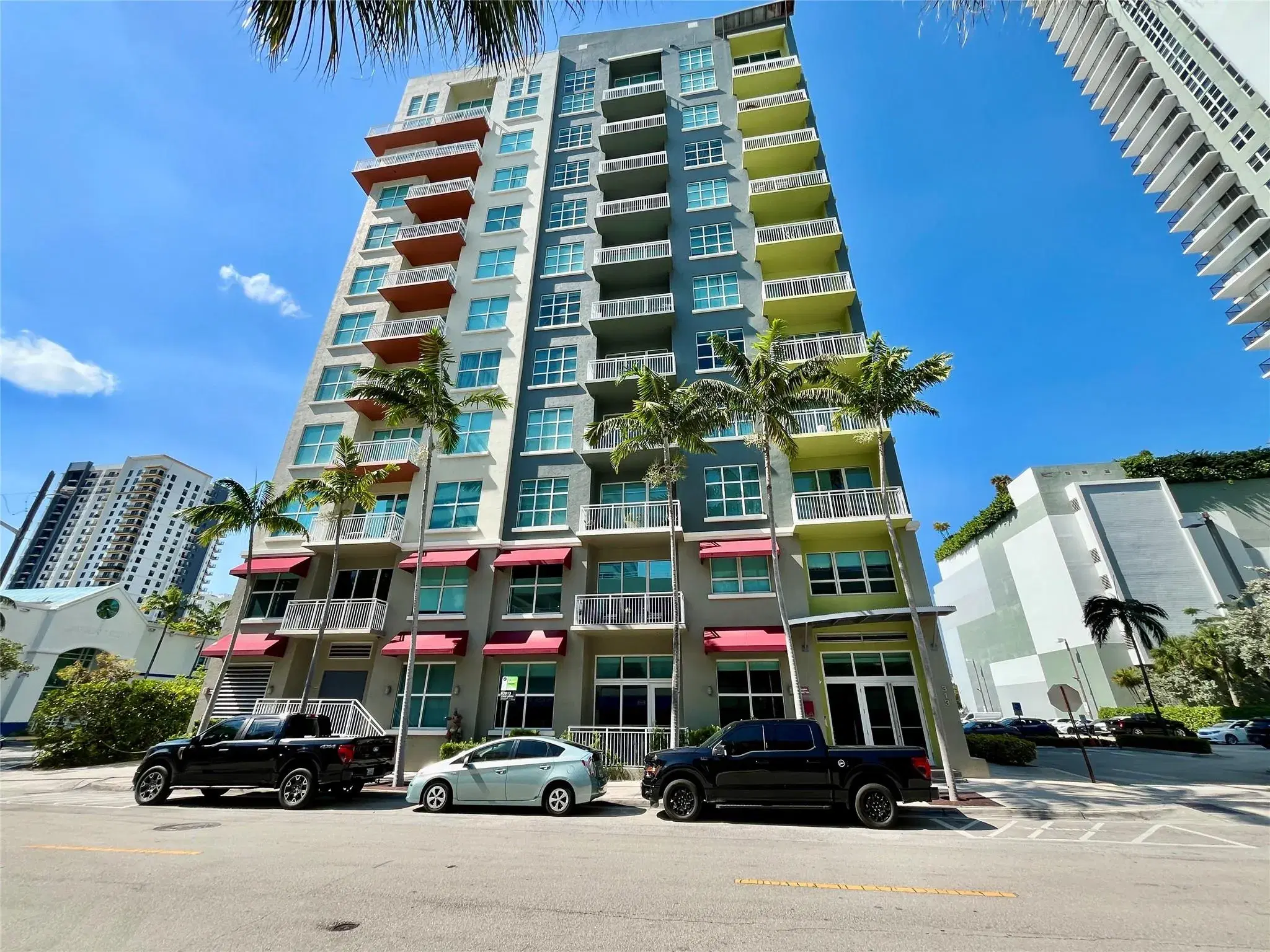 Picture of 313 NE 2Nd St 805, Fort Lauderdale, FL 33301