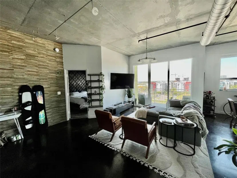 Picture of 313 NE 2Nd St 805, Fort Lauderdale FL 33301