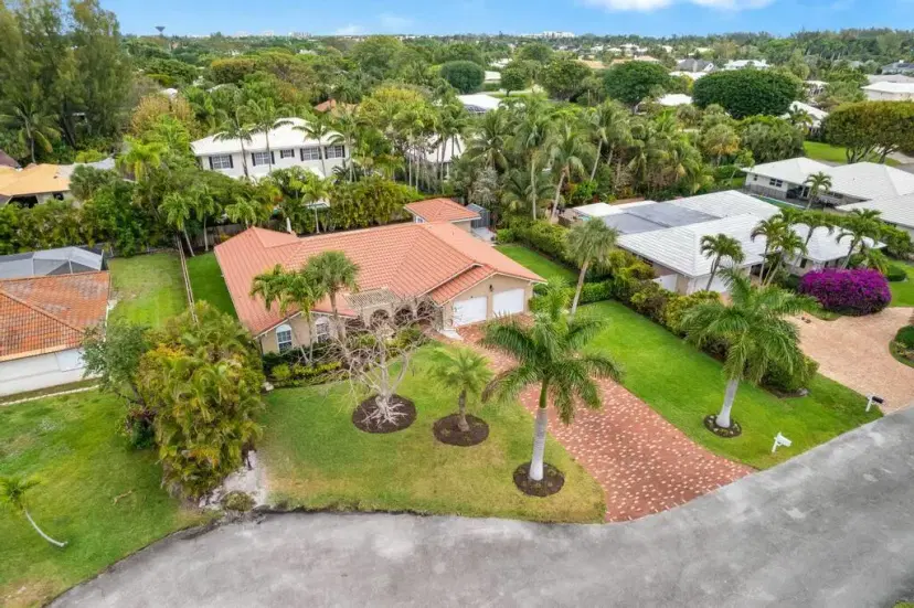 Picture of 815 Canary Walk, Gulfstream FL 33483