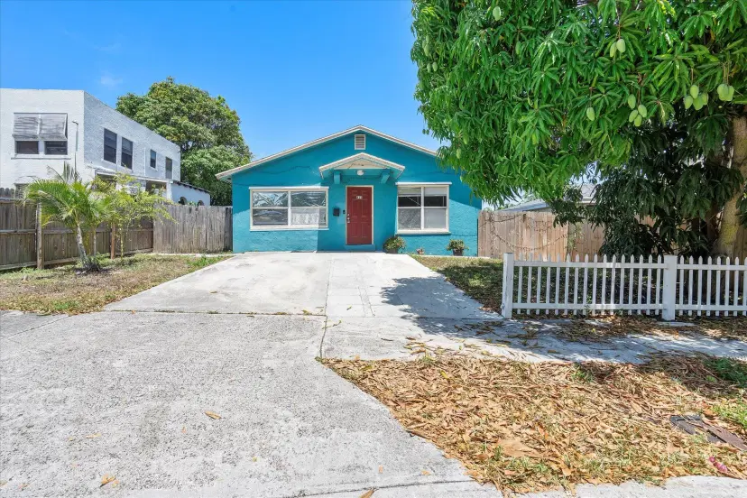 Picture of 815 30Th Court, West Palm Beach FL 33407