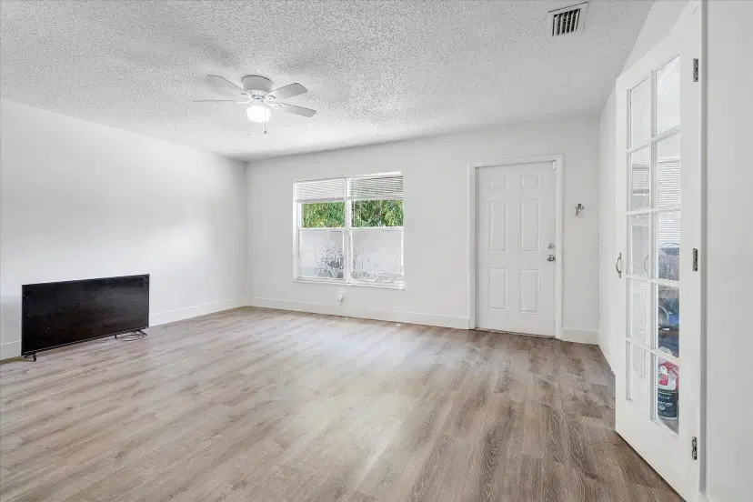 Picture of 815 30Th Court, West Palm Beach FL 33407
