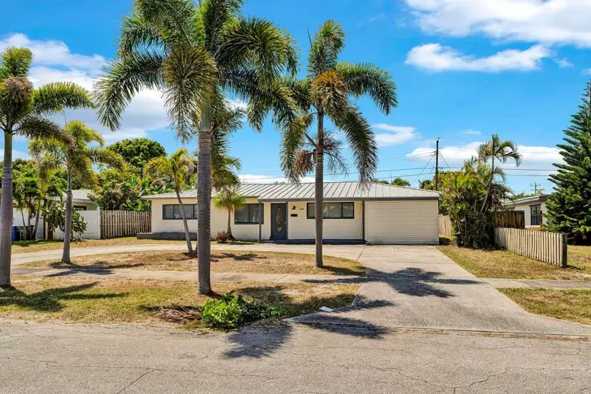 Picture of 344 E Jasmine Drive, Lake Park FL 33403