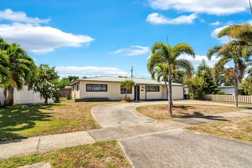 Picture of 344 E Jasmine Drive, Lake Park FL 33403
