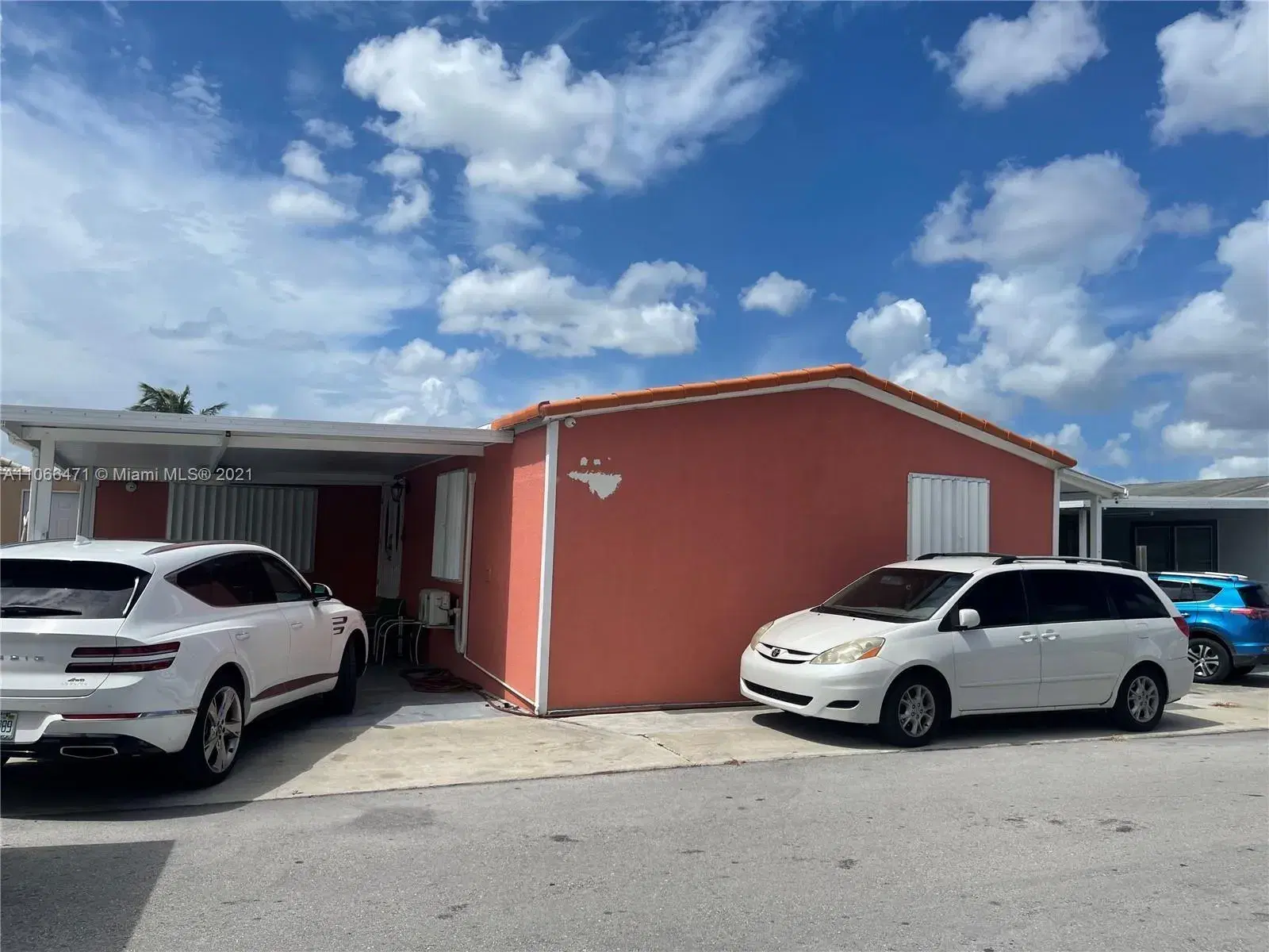 Picture of 12401 W Okeechobee # 511, Hialeah Gardens, FL 33018