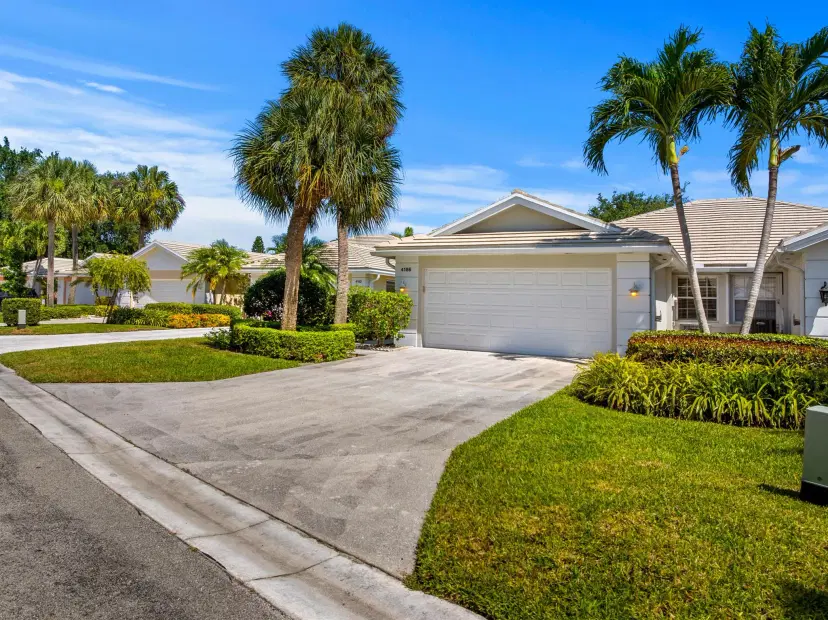 Picture of 4186 Royal Oak Drive, Palm Beach Gardens FL 33410
