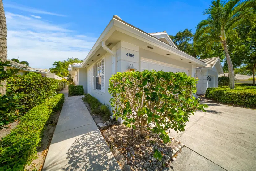 Picture of 4186 Royal Oak Drive, Palm Beach Gardens FL 33410