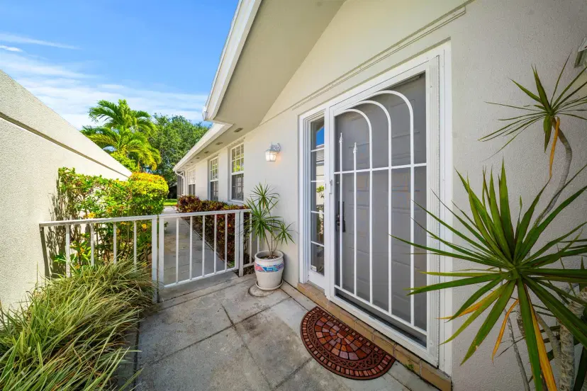 Picture of 4186 Royal Oak Drive, Palm Beach Gardens FL 33410
