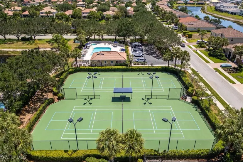 Picture of 2094 Satsuma Ln, Naples FL 34120