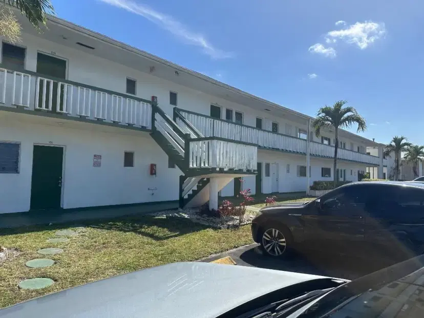 Picture of 6730 Arbor Dr 101, Miramar FL 33023