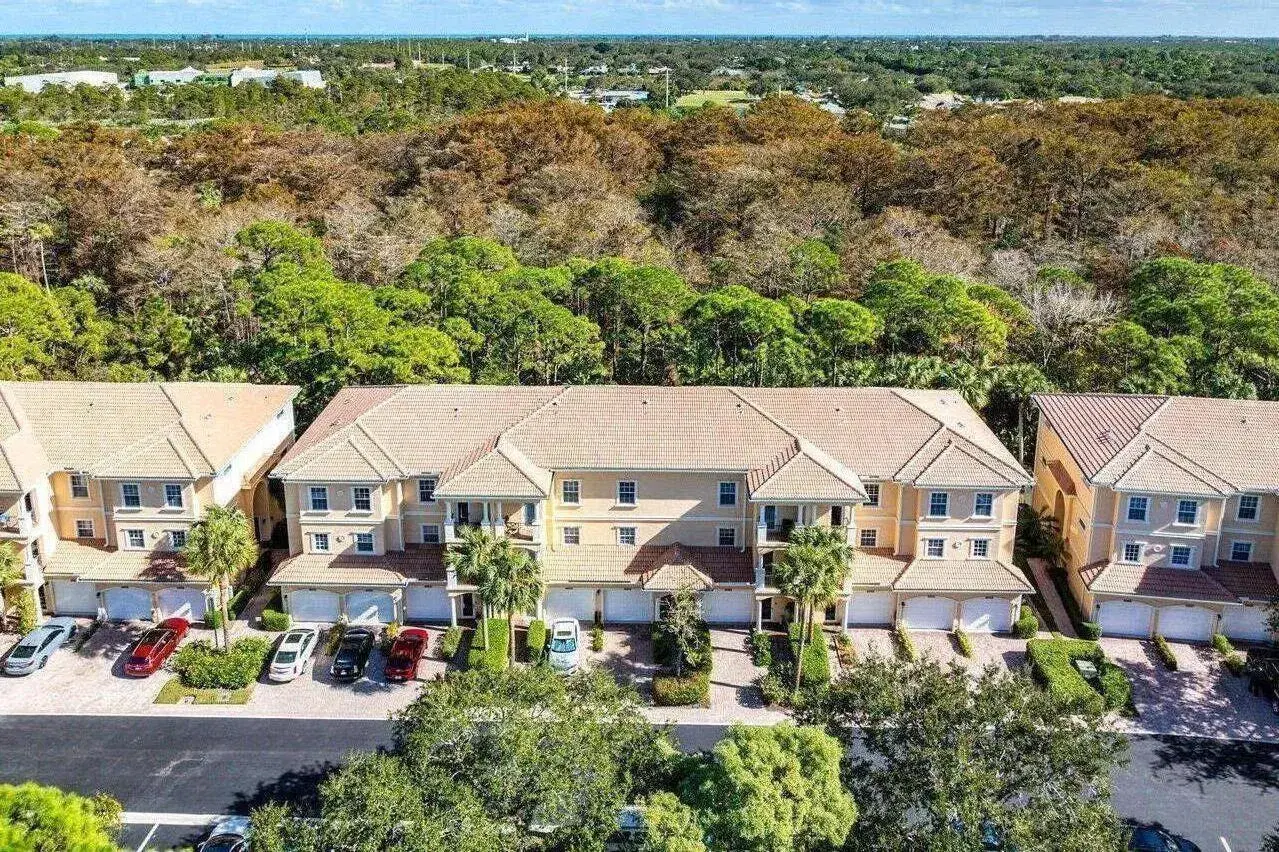 Picture of 12671 SE Old Cypress Drive, Hobe Sound, FL 33455