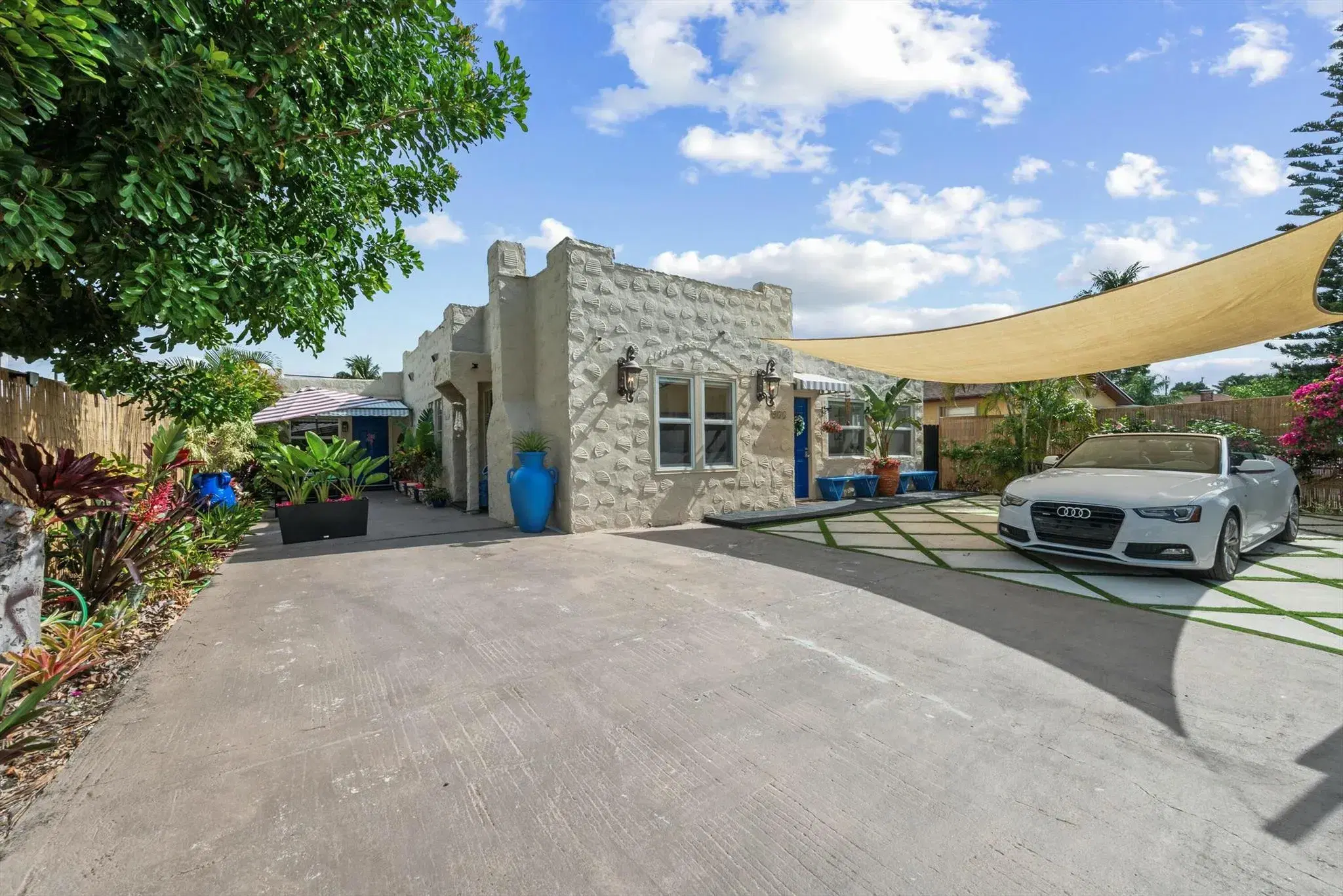 Picture of 951 Selkirk Street, West Palm Beach, FL 33405