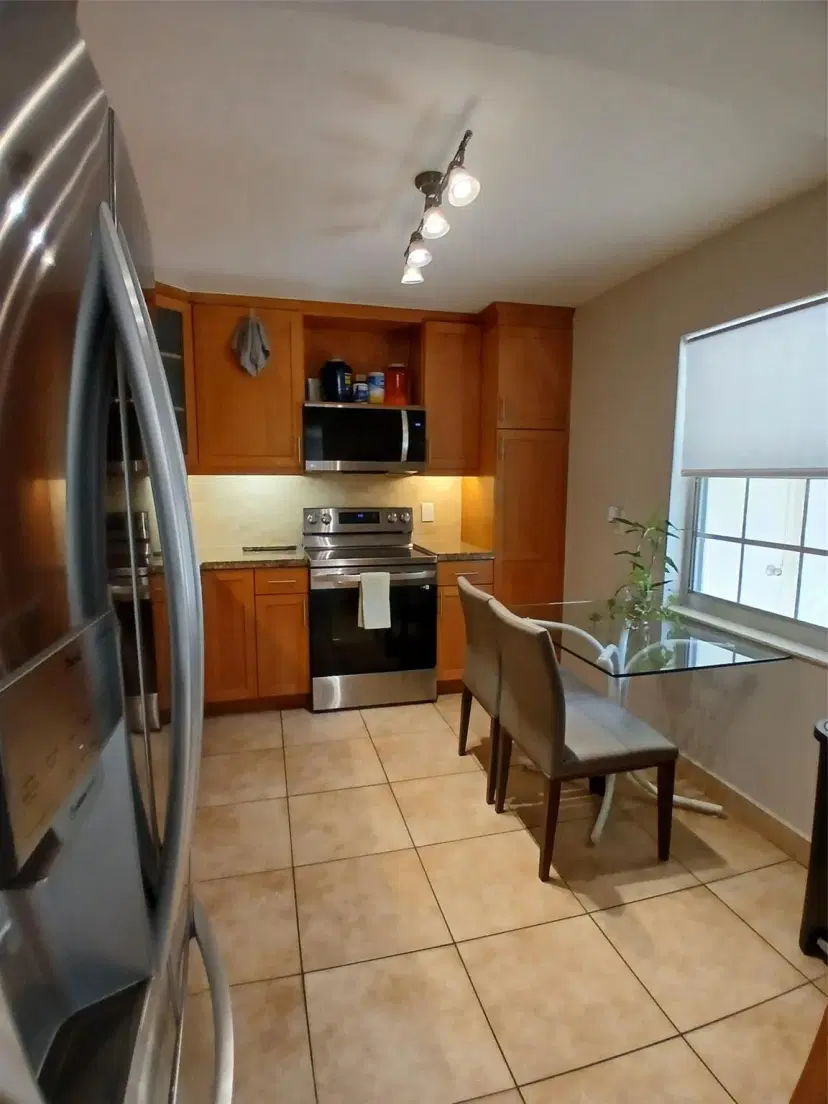 Picture of 907 Cypress Ter 104, Pompano Beach FL 33069