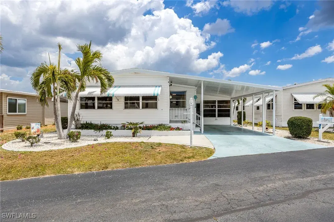 Picture of 101 Elise Dr, Fort Myers, FL 33908