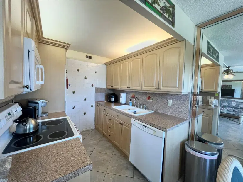 Picture of 4159 Cambridge G 4159, Deerfield Beach FL 33442