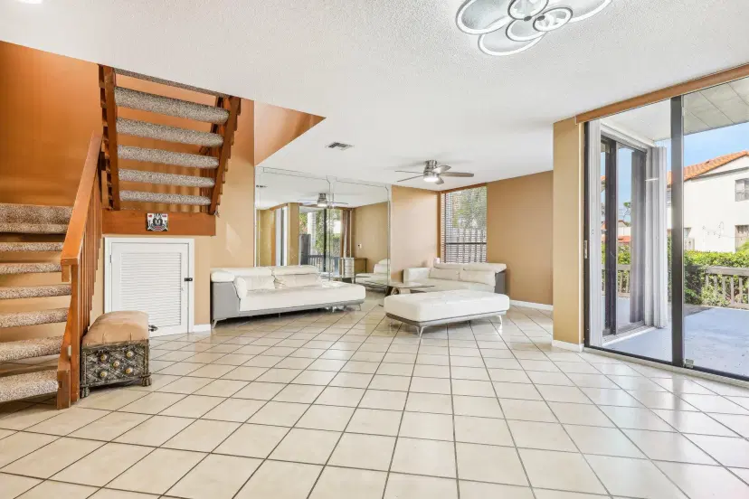 Picture of 5748 Fox Hollow Drive D, Boca Raton FL 33486
